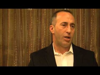 Lajme - Haradinaj takohet me strukturat e partisë në Gjakovë