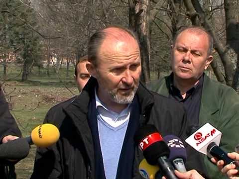 Двојазичност во Скопје, сѐ уште нема резултат од Комисијата