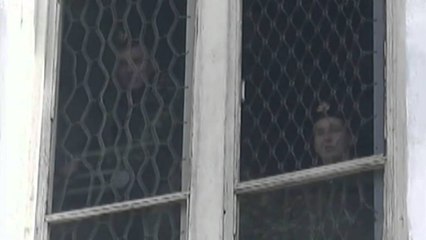 Nis dhuna në Krime, vritet një ushtar ukrainas.Kievi autorizon ushtrinë që të përdorë armët