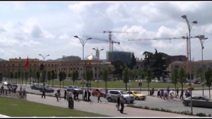 Kur lirohet nga detyra nëpunësi civil? Vendimi i qeverisë dhe për pezullimin e transferimet