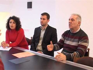 Lajme - AAK Konferencë për media 27 mars