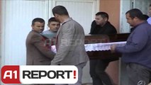 A1 Report - Ekspertiza: Kareli ish rrahur para se te vriste; U torturua jashte dhomes së izolimit