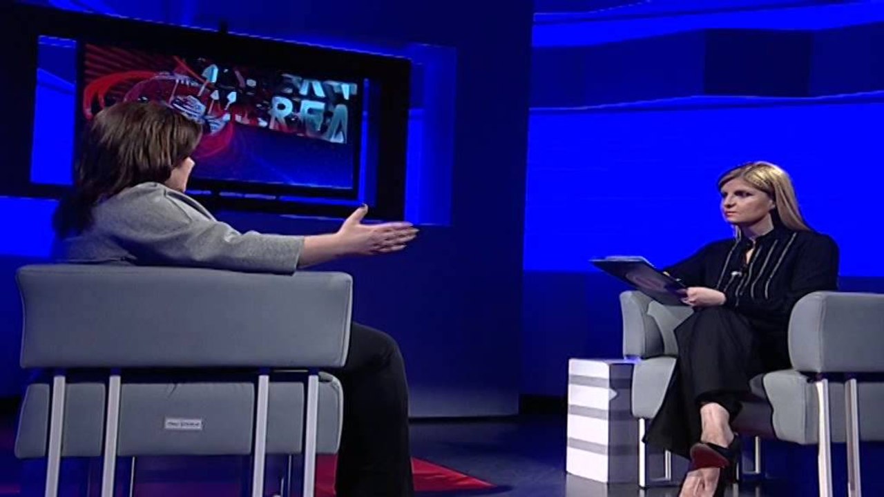 Endira Bushati, në "Intervista të mbrëmjes". "Presion mbi institucionet e pavarura"