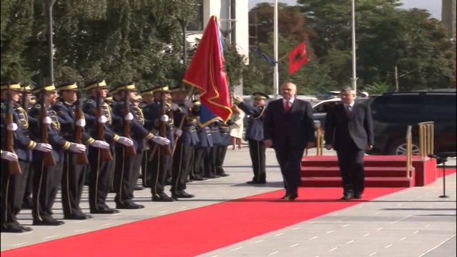 Eksodi i shqiptarëve të Kosovës 1998-99. Dy qeveritë do të organizojnë aktivitete në Kukës