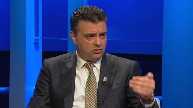 SMS? Ristani: I Ramës për Tahirin. Ushtria trafik droge dhe përmes Divjakës