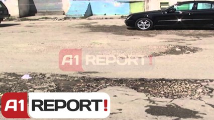 A1 Report - Berat, rruga para stadiumit "Tomori" e shkaterruar, ankohen qytetaret