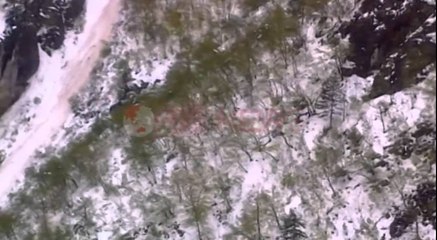 Bora bllokon 13 persona në Tropojë, helikopteri i Mbrojtjes në ndihmë të tyre