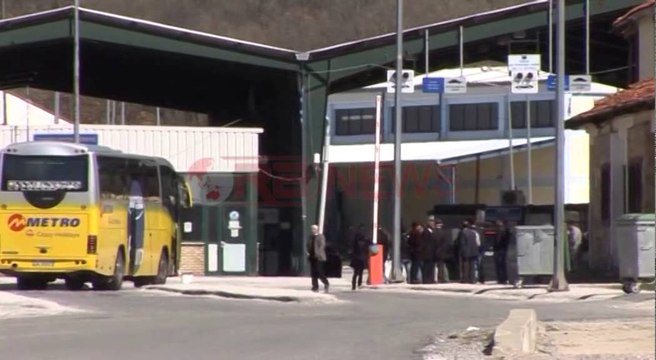 Pashkët, fluks në dogana, emigrantët kthehen për festime në Shqipëri