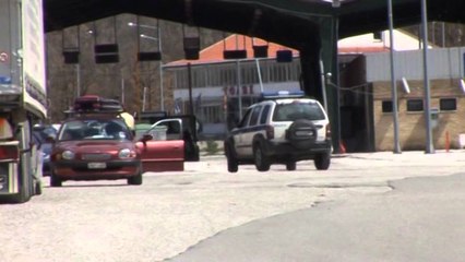 Radhë të gjata në pikat kufitare. Pas pashkëve, emigrantët kthehen në shtëpitë e tyre