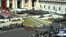 Festa e Pashkëve në botë. Papa Francesku mban meshën e shenjtë në Vatikan