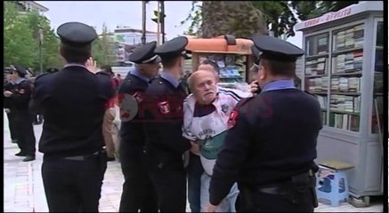 Ish i përndjekuri politik tenton të vetëdigjet para Parlamentit