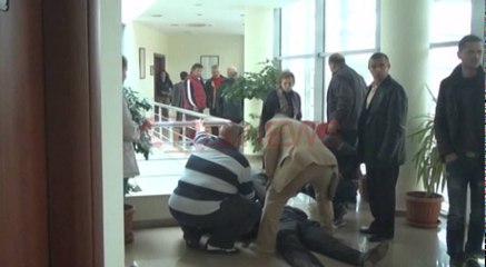 Descargar video: Vdes në gjykatë, Beqaj: E papranueshme vonesa e mjekëve