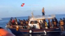 Tragjedi në brigjet greke. Mbytet jahti me emigrantë, deri tani 22 viktima