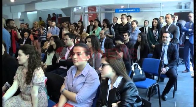 Haga e Ramush Haradinajt , një libër nga avokati që provoi dy herë pafajësinë