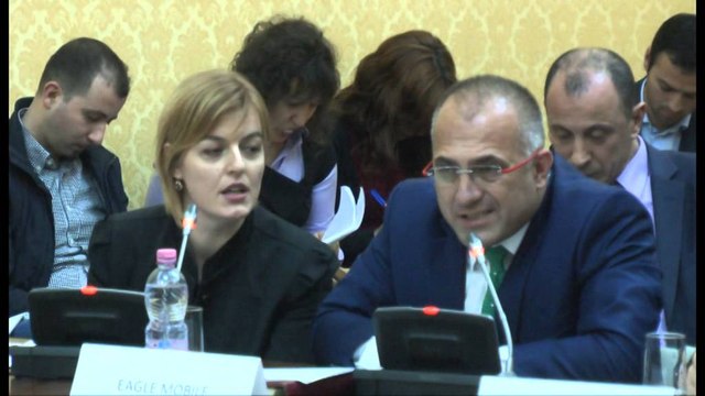 Operatorët celularë, për konkurrencën. Të rregullohet tregu i lirë nëpërmjet uljes së tarifave