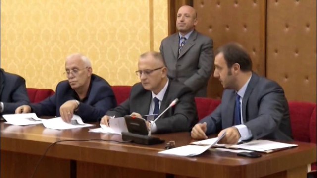 AMA peng në kuvend. Debati per drogën shtyn memon per vakancën e kryetarit