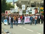 Protesta në Shkup në mbështetje të familjes Zeqiri
