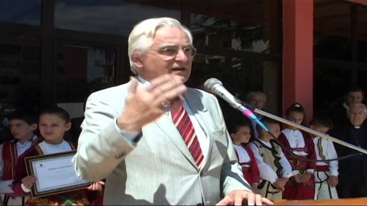 Kushte më të mira për spitalin e Rrëshenit. Mje...