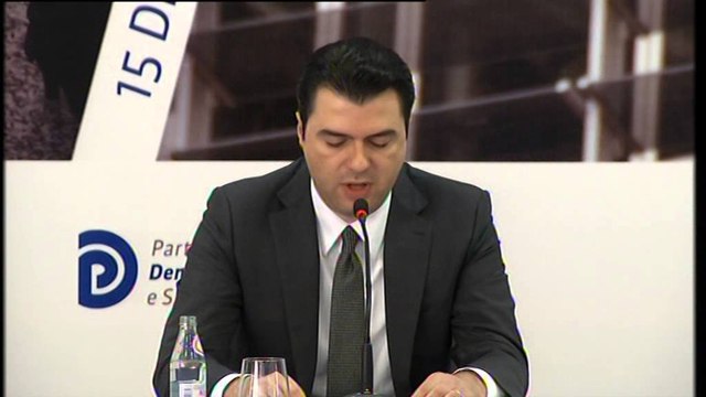 Rama kërkon reforma në drejtësi. Basha, protesta: Rama, në shtëpi