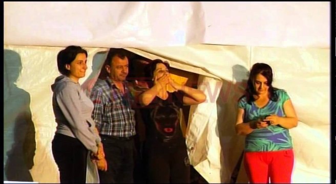 Videolajm/ Greva e urisë, ditëlindja pa tortë e Nertila Qafëzezit
