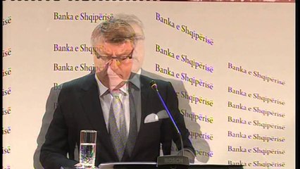 Bankat, "të kyçuara" për dhënien e kredive.Shqetësim për biznesin,paratë qarkullojnë jashtë bankave