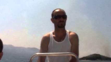 Inuk shpërthim në Ksamil. Flakë dhe tritol në kulm të sezonit