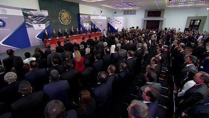 Exoneran de corrupción a Peña Nieto