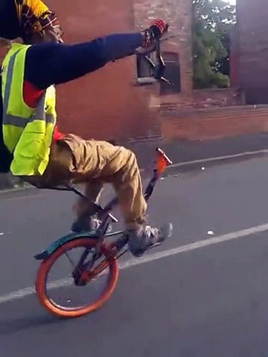 AMAZING MAAN     SAANWAL HH MOBILES