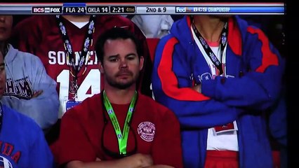 Percy Harvin Slaps Urban Meyer's Butt in 2008 BCS National Championship Game