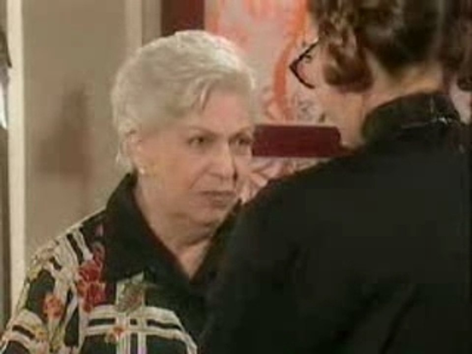 Valentina se va a España