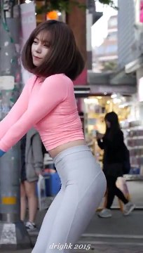 Kpop dance sexiest - Fancam | 150513 식스밤SixBomb - Step To Me (소아) [거리공연