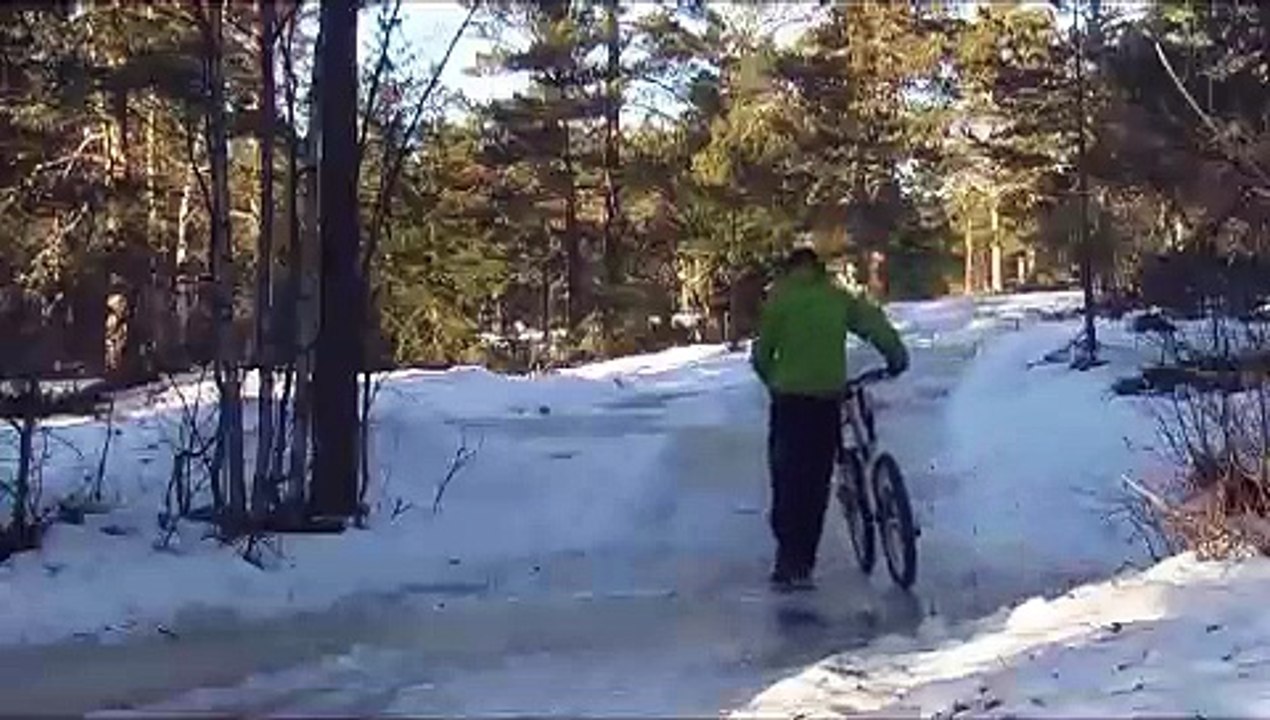 Ice MTB Downhill racing