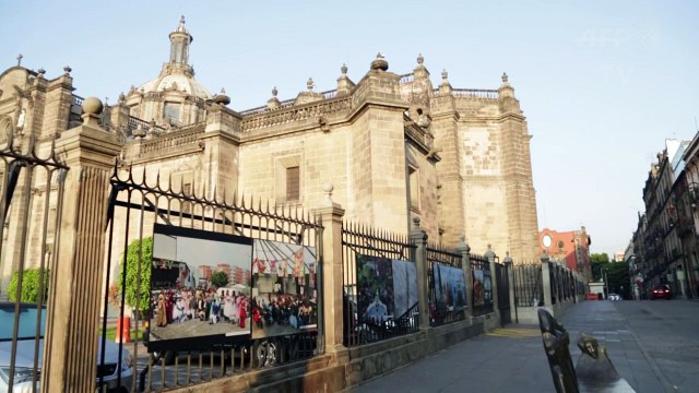 Altar azteca con cráneos en Ciudad de México