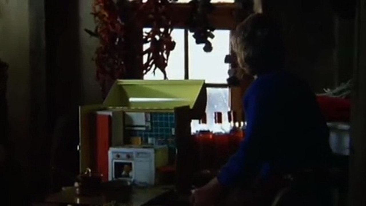 Baharat, tarçın ve buse - Dilek Koç [Μπαχάρι, κανέλλα και φιλί]