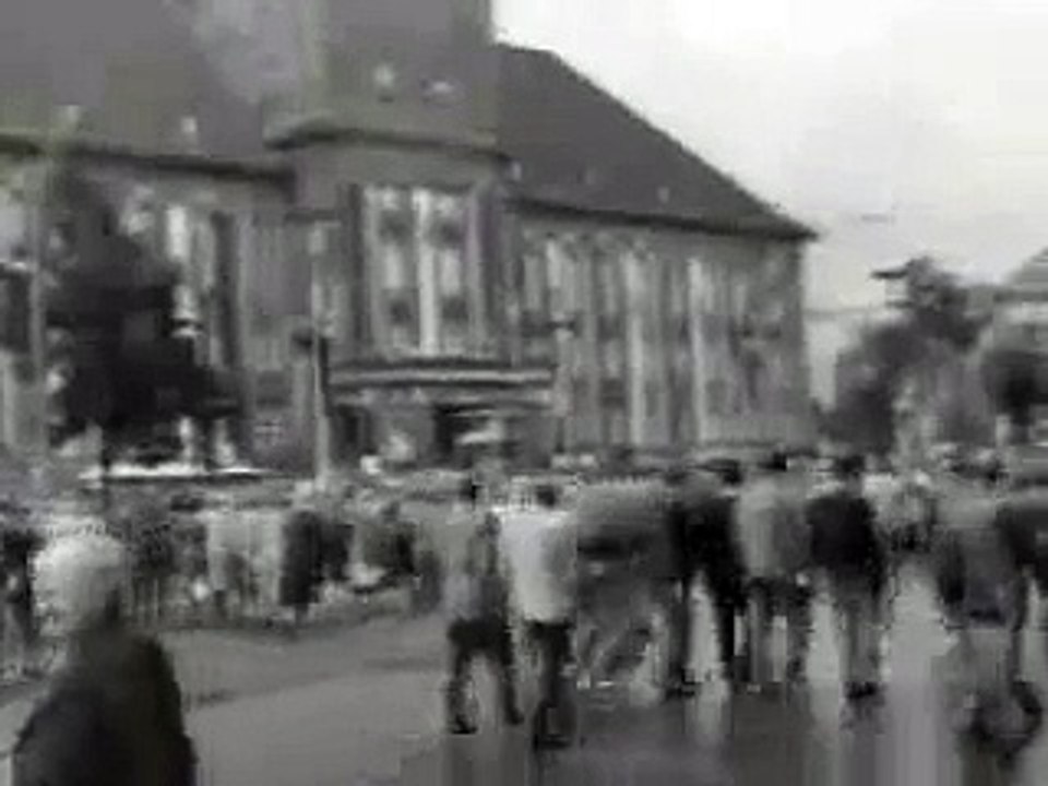Die Berliner Mauer (berlin wall) - "Ruhiger Alltag" in Berlin nach der Errichtung der Staatsgrenze