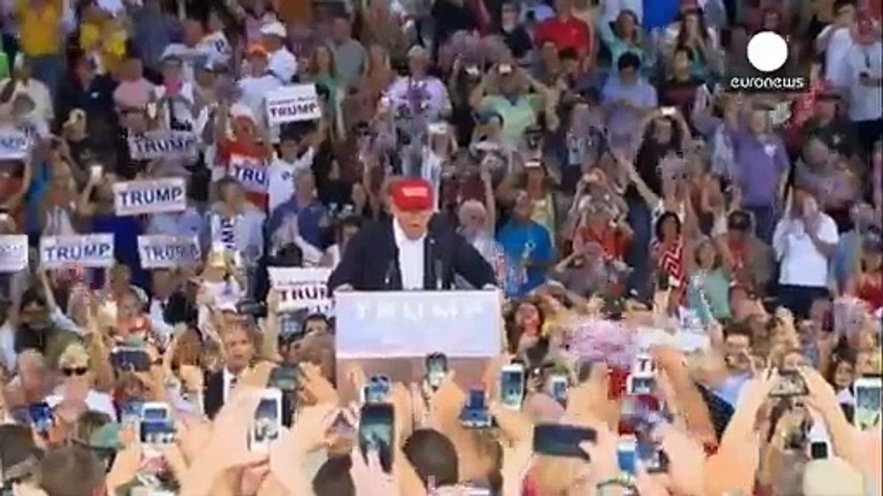 Donald Trump in Alabama: "Muro anti-immigrazione al confine con il Messico''