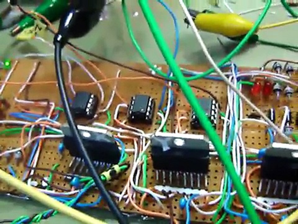 Mach3 and PIC 12F629 Driving CNC Stepper Motors