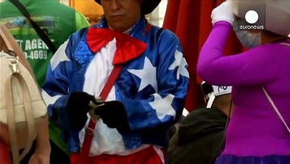 New-York : la bataille des artistes de rue de Times Square