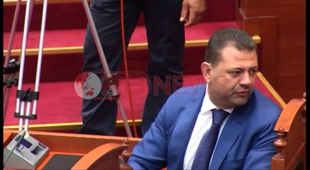 Doshi i rikthehet Kuvendit 4 muaj pas arrestimit, merr pjesë në seancë-Ora News