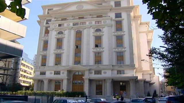 FMN-ja kërkon të reduktohen shpenzimet dhe borxhi publik