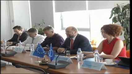 Martin Shulz. Vijon vizitën, takim me Bashën dhe Tahirin