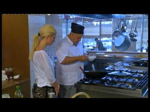 Receta e ditës, Oriz basmat me perime dhe pulë në Ditë e Re, 24 korrik 2015 -Ora News -