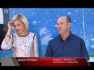 Lajme - Dhurohen centrifuga për bletarët