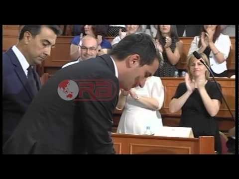 Momenti i betimit të Erion Veliajt si kryetar i bashkisë së Tiranës - Ora News- Lajmi i fundit-