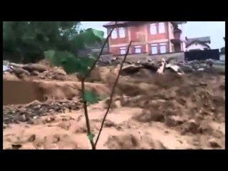 Tetova në zi, i jep lamtumirën viktimave, vijojnë kërkimet për 6 vjeçare