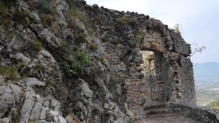 Kalaja e Petrelës, Veliaj: Do ta çlirojmë nga kafeneja e ish-Kryekomunarit