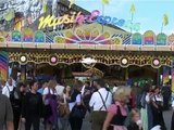 Wayne Darrin trifft Wiesn Gaudi TV auf dem Oktoberfest 2009 (Teil 2)