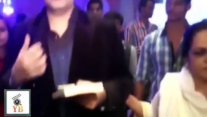 Akshay & Karan Johar's Bounding @ Twinkles Book Launch