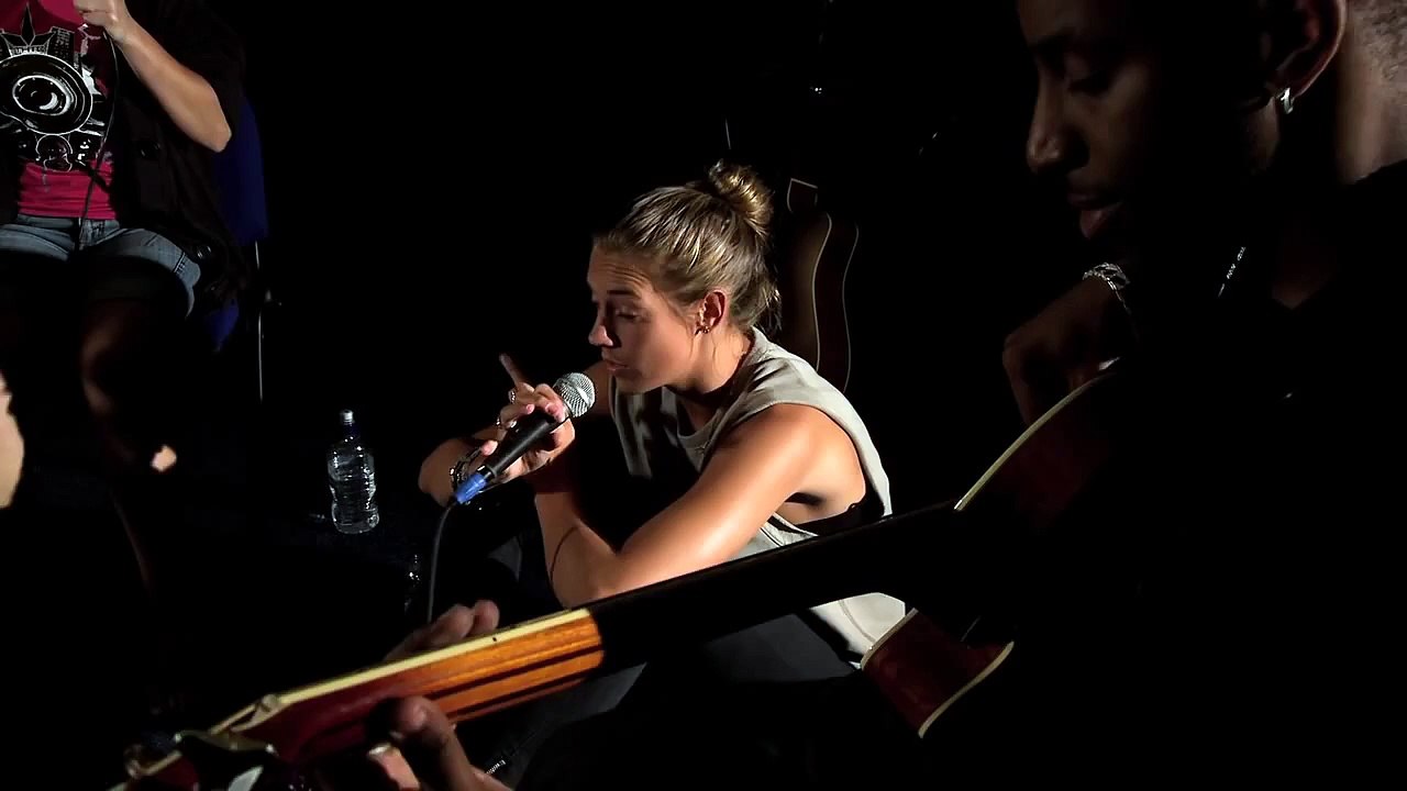 Edei 'In My Bed' (Acoustic ft Bellatrix)