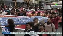 Maestros peruanos rechazan la reforma educativa